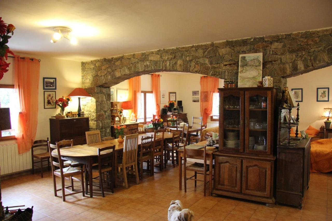 Chambre D'Hote "Chez Antoinette Et Charles" Santo-Pietro-di-Venaco Exterior foto
